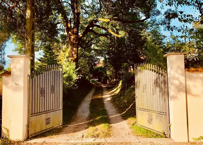 Ferme De Chamonal Country house *
